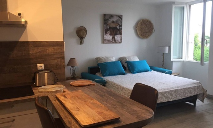 Cogolin Apartment | Loft Charmant Dans les Quartiers Provençaux de Cogolin