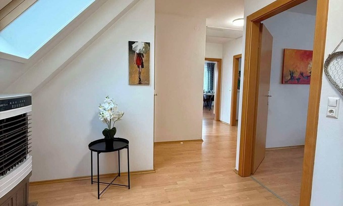 Dobl-Zwaring Apartment | Loftartige und sonniges Apartment mit Balkon in Dobl bei Graz DG06