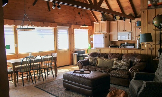 Mi-Wuk Village Cabin | Log Cabin in Mi-Wuk Village