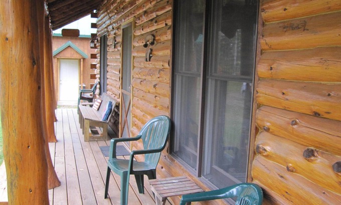 Munising Cottage | Log Cabin in private area close to Pictured Rocks!