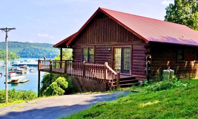 Flat Hollow Marina House | Log House with Lakefront Access and Private Dock on Norris Lake