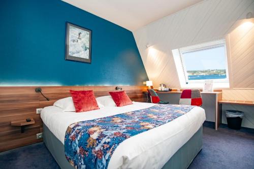 Camaret-sur-Mer Hotel | Logis Hôtel de France - Face à la Mer