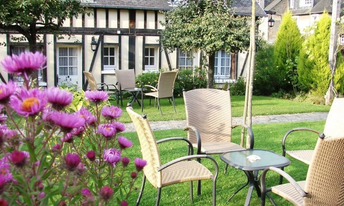 Avranches Hotel | Logis Hôtel de la Croix d'Or