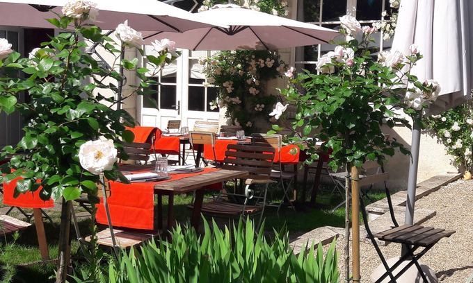 Yzeures-sur-Creuse Hotel | Logis Hôtel Restaurant Relais de la Mothe