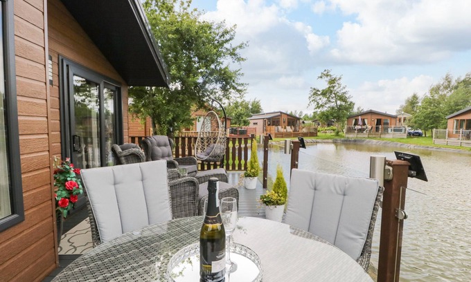 Kendal Cottage | Loluke Lodge on The Lake