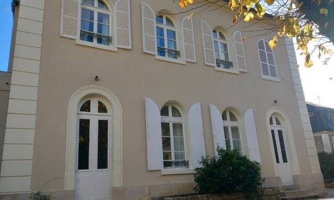 Parmain Bed & Breakfast | Lomalia - Suite with garden view