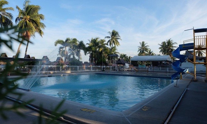 General Santos Resort | London Beach Resort and Hotel