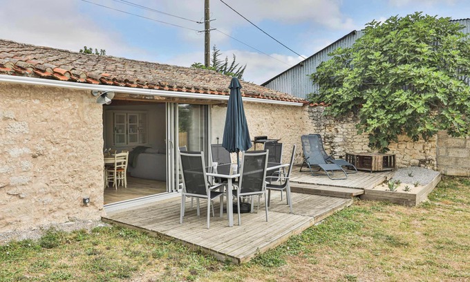 Longeville-sur-Mer House | Longère rénovée avec sauna proche de la mer