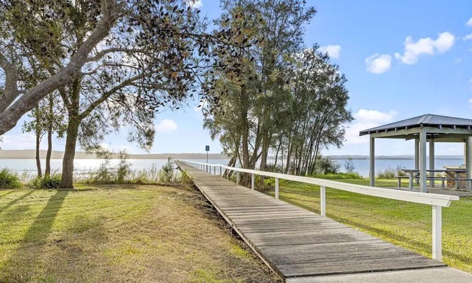 Long Jetty House | Long Jetty | Waterfront Guest House
