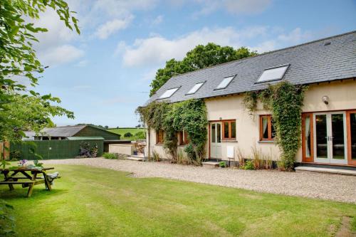 Copplestone House | Long Meadow Barn