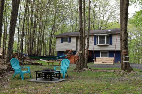 Long Pond House | Long pond, Pocono pines quiet & cozy!Kalahari 8mins