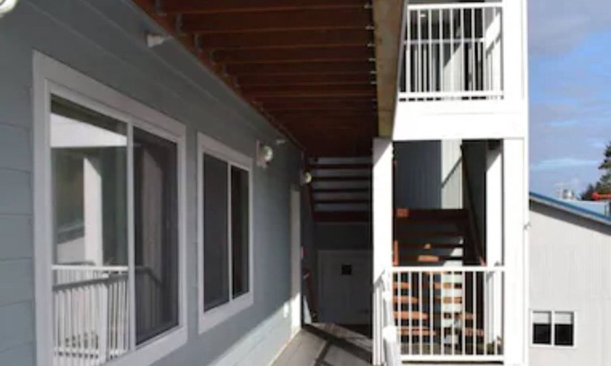 Sitka Cabin | Longliner Lodge and Suites