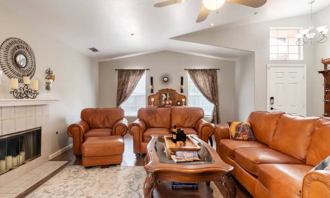 Riverside House | LOOK! Centrally located, large clean house, big yard, friendly dogs welcome