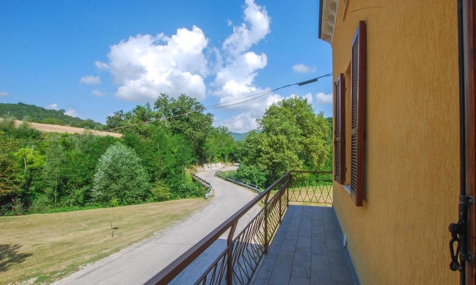 Furlo House | Look forward to an idyllically situated vacation home with a magnificent view.