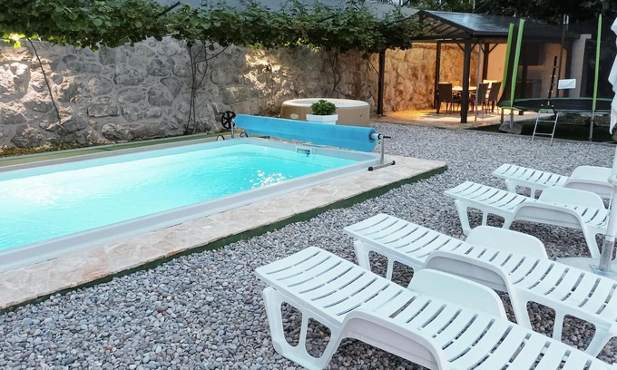 Zagvozd House | Look forward to outdoor wellness in this comfortable and child-friendly vacation home with pool!