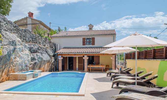 Susnjevica House | Look forward to this beautiful, traditional Istrian house.