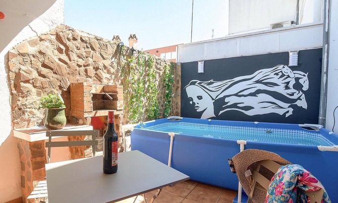 Lucena House | Look forward to your artistic vacation home in Lucena.