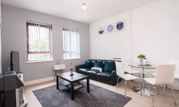 Woodthorpe Apartment | Look no further for a stylish one-bedroom apartment, in one of the most desirable areas of Scotland