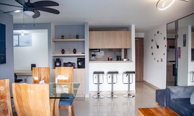 Cali Apartment | looking for inspiration?relax?peace?Use this space for you and family.