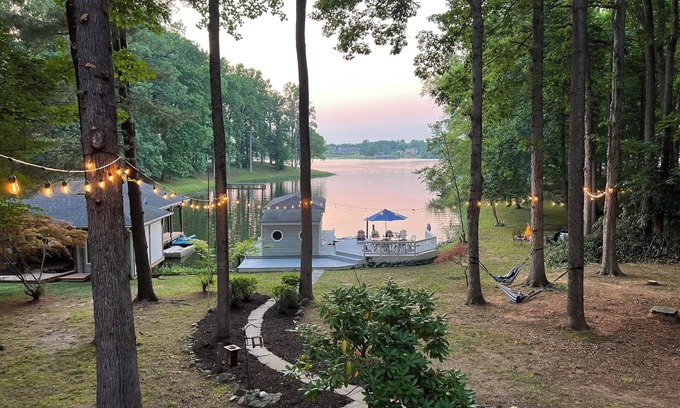 Bumpass House | Looking Forward To The Lake?! Renovated Waterfront Home in Private Cove