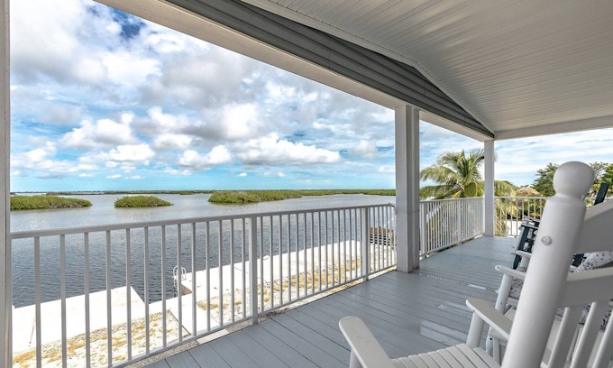 Long Beach Estates House | Lookout On Long Beach: Discover Serenity at Your Private Waterfront Sanctuary, Amazing Sunset Views!