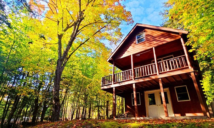 Beaver Cove Cabin | Loon Dream - Waterfront-ATV & Snowmobile Access