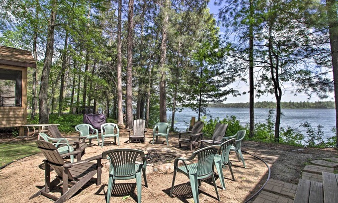 Pequot Lakes Cabin | Loon Lake Lodge' w/Dock, Sauna & Hot Tub!