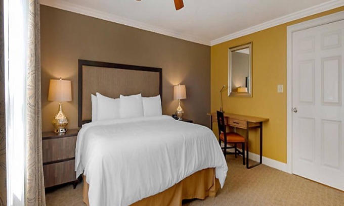 Lincoln Hotel | Loon Mountain in your backyard overlooking the Pemigiwasset River 1170 sq feet.