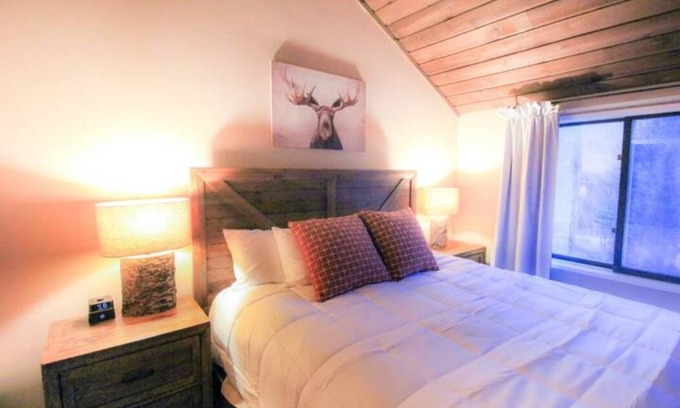 Lincoln House | Loon Outlook - Best View, Fireplace, <3min to Loon