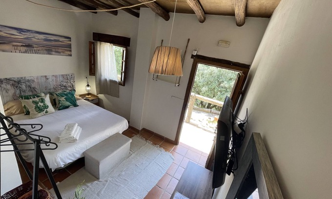 Atajate House | LOS PILAREJOS ACCOMMODATIONS/Apartment for two people