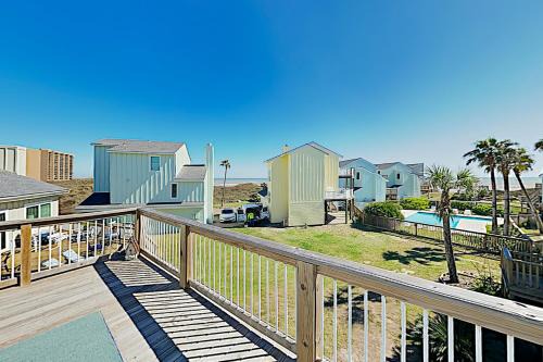 Port Aransas House | Lost Colony Shiny Shell Cottage