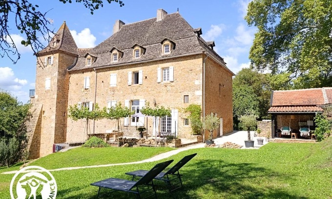 Prudhomat House | Louis IX - PRUDHOMAT