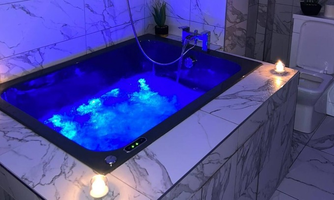 Bradford Apartment | Louis Vuitton Suite/ Medusa suite at Park View Apartments