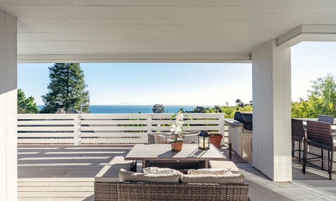 Santa Barbara House | LOV-Luxury Two Bedroom Ocean View Santa Barbara