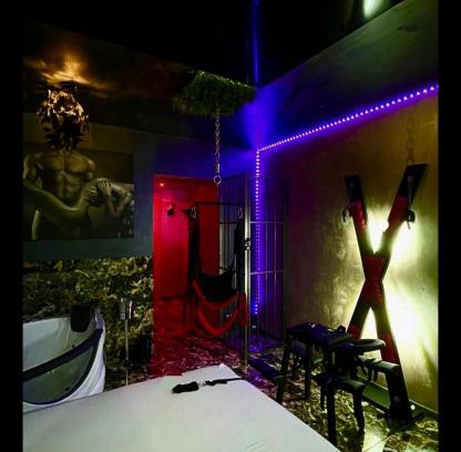 Sector 4 House | Love Room