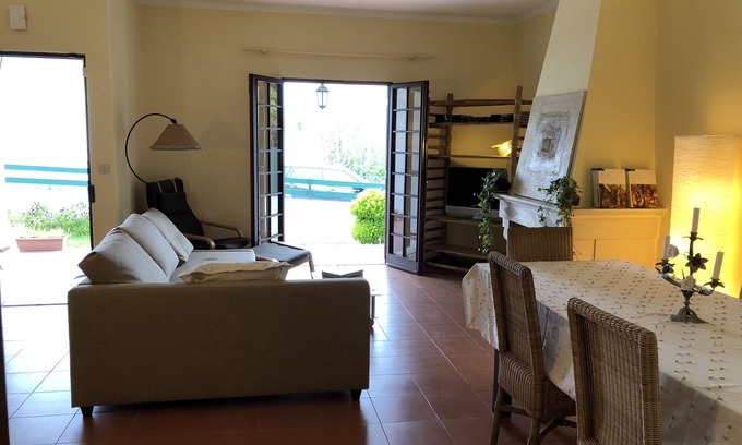 Fontanelas House | LOVELLY VILLA WITH GARDEN in small village near Sintra/Cascais coast and Lisbon