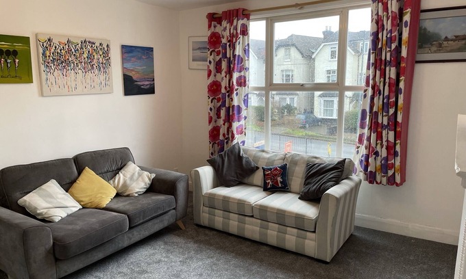 Trinity Apartment | Lovely 1 bed flat in quiet Wimbledon