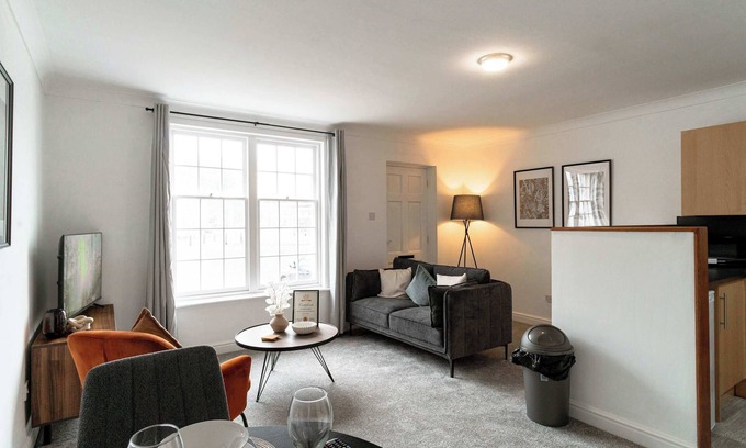 Whitehaven Apartment | Lovely 1 Bed Harbour-side Apartment - Sea Views