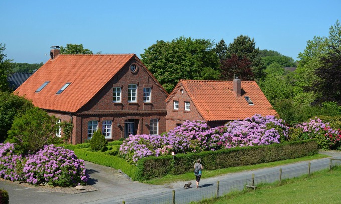 Butjadingen Apartment | Lovely 1 room apartment by the North Sea with terrace and garden