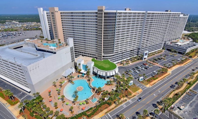 Panama City Beach Resort | Lovely 1Bd/2bath + Bunk Room & 2 Queen Sofa Beds