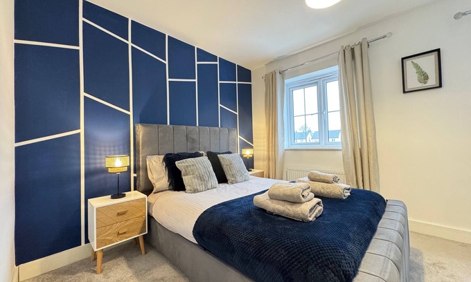 Doncaster House | Lovely 2 Bedroom Home | 3 Beds | Free Parking