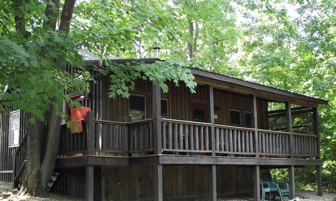 Bladensburg Cabin | Lovely 2 Bedroom Cabin At Indian Bear Lodge Resort