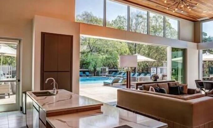 University Heights Apartment | Lovely 2BD Sandhill @ Menlo Park