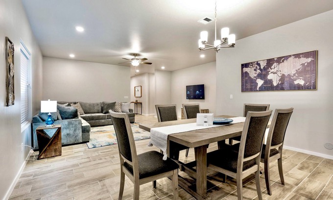 Las Cruces House | Lovely 3-bedroom 3baths house in Las Cruces with AC, WiFi. Enjoy!