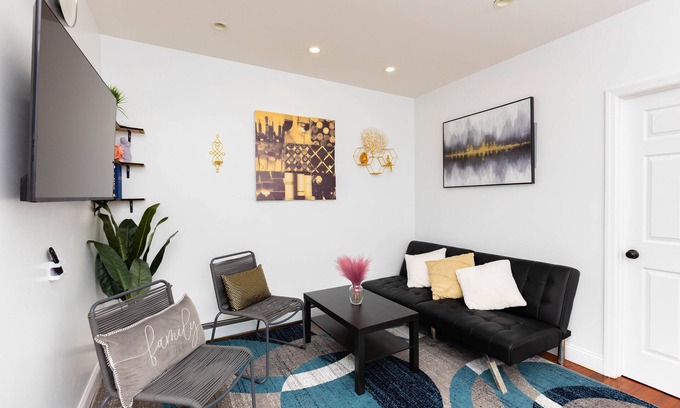 Bedford-Stuyvesant Apartment | Lovely 3-bedroom with free street parking