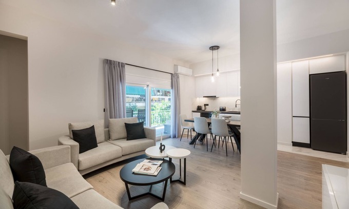 Ilisia Apartment | Lovely 3BR Apartment in Pangrati