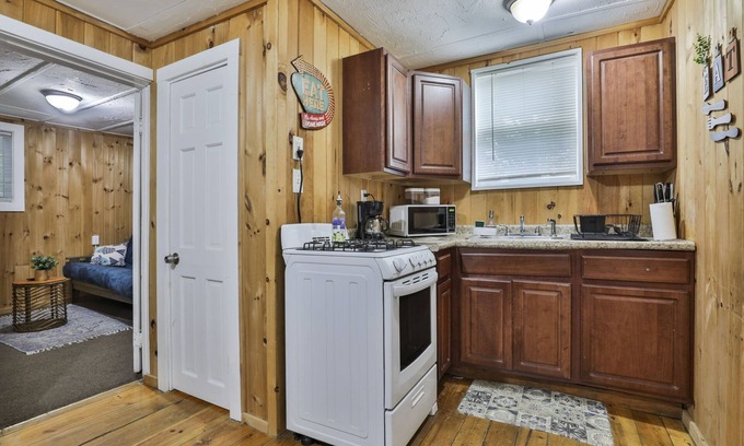 Weirs Beach Cottage | Lovely and Cozy Cottage in Laconia