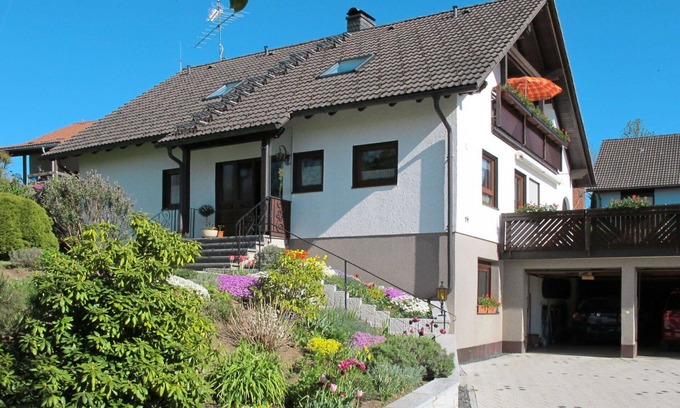 Uehlingen-Birkendorf Apartment | Lovely apartment for 4 guests with WIFI, TV and balcony