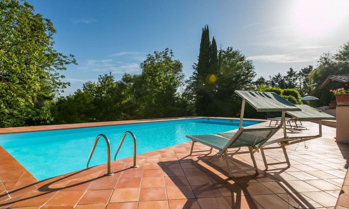 Poggiarello House | Lovely apartment in villa for 4 guests with pool, WIFI, TV, terrace, panoramic view and parking