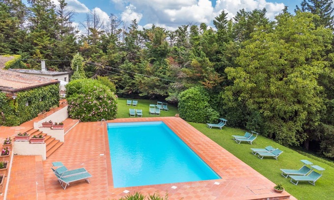 Colle di Val d'Elsa House | Lovely apartment in villa for 4 people with WIFI, pool, TV, terrace and parking